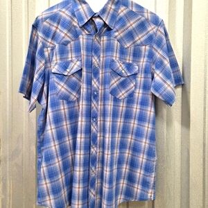 Wrangler Men's Plaid Pearl Snap Short Sleeve Shirt.